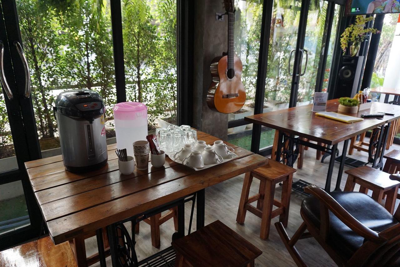 De Pumpkiin Hostel Ayutthaya Exteriér fotografie